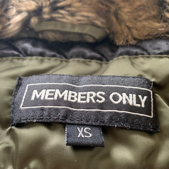 Jacket - Picture 2 of 3